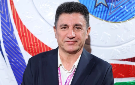 عکس‌های یادگاری قلعه‌نویی با چهره‌های مربیگری مشهور جهان + عکس