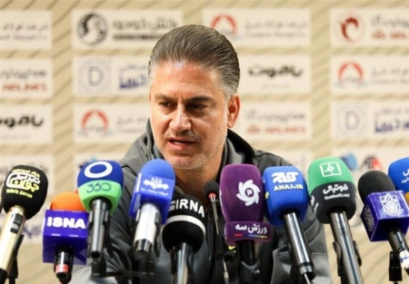 مربی فولاد خواستار شفاف‌سازی: مکالمات VAR را منتشر کنید