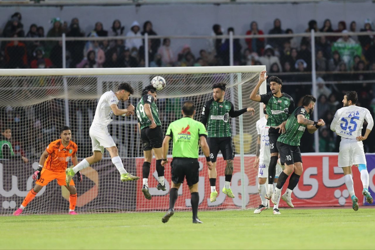 استقلال ۱-۱ خیبر خرم‌آباد؛ داور جنجالی مرد اول بازی پرحاشیه!