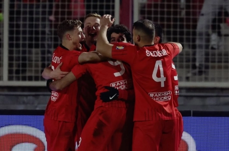 تراکتور ۱ (۸) - (۷) ۱ پرسپولیس؛ پایان طلسم ۶ ساله در ماراتن پنالتی‌ها