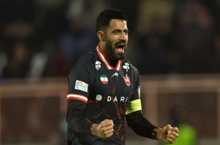 افتخاری تازه برای کنعانی؛ رکورد ۱۵۰ بازی با پیراهن پرسپولیس + عکس