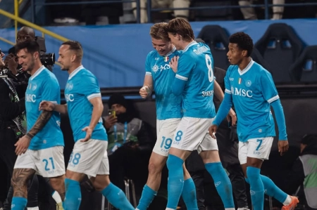 ناپولی ۲-۰ میلان؛ صعود پارتنوپی به فینال سوپرکاپ ایتالیا