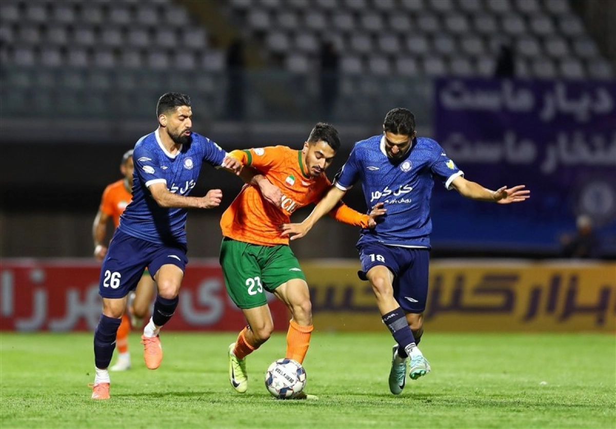 مس رفسنجان ۰ (1) - (4) ۰ گل‌گهر؛ تعویض طلایی تارتار به سبک فن‌خال!