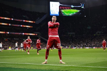 تاتنهام ۱-۲ لیورپول؛ پیروزی سخت در نبرد خونین لندن