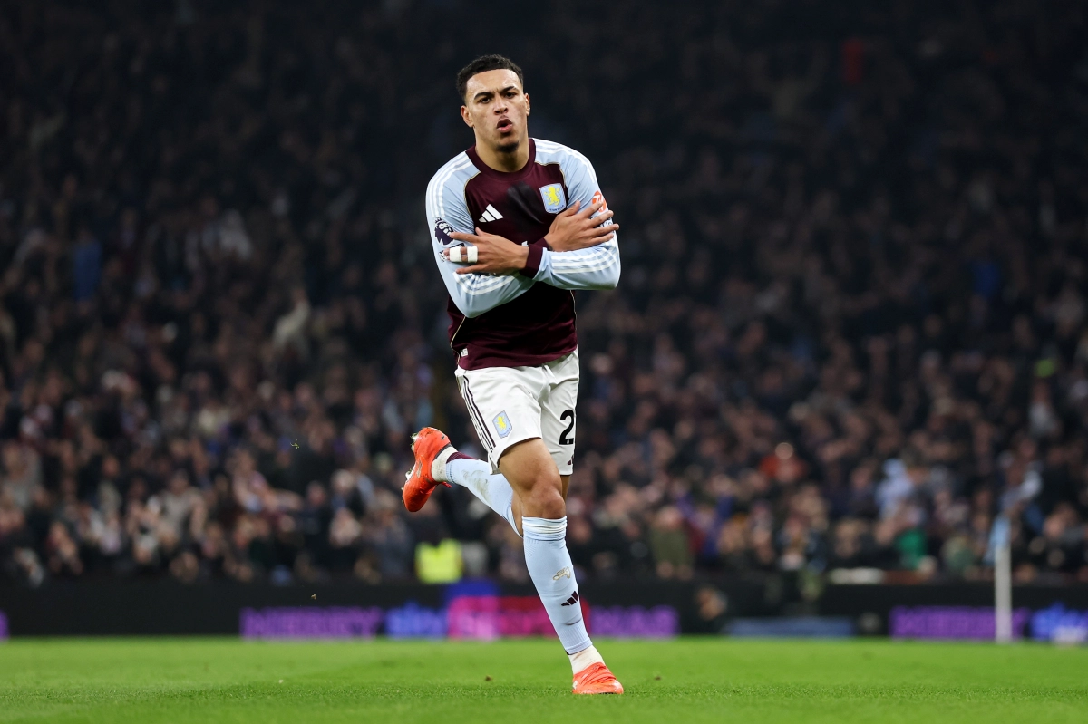 استون ویلا ۲-۱ منچستریونایتد؛ زور لشکر مصدومان به راجرز نرسید