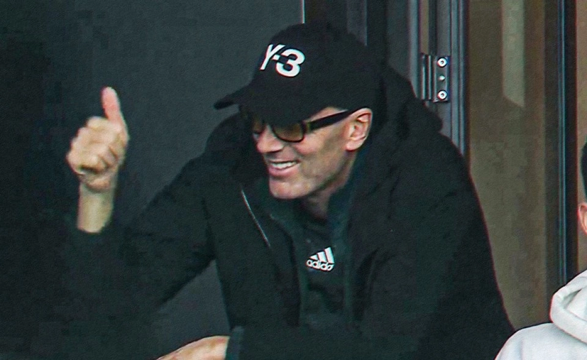 جام ملت‌های آفریقا | زیدان تماشاگر ویژه پسرش در لباس الجزایر + عکس