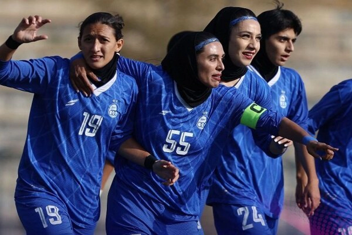 هفته دهم لیگ دسته اول فوتبال زنان | پیروزی‌های استقلال دو رقمی شد