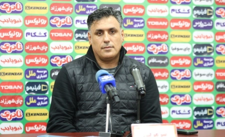 خلیفه‌اصل: بردیم اما در تعطیلات نیم‌فصل نیاز به تقویت داریم