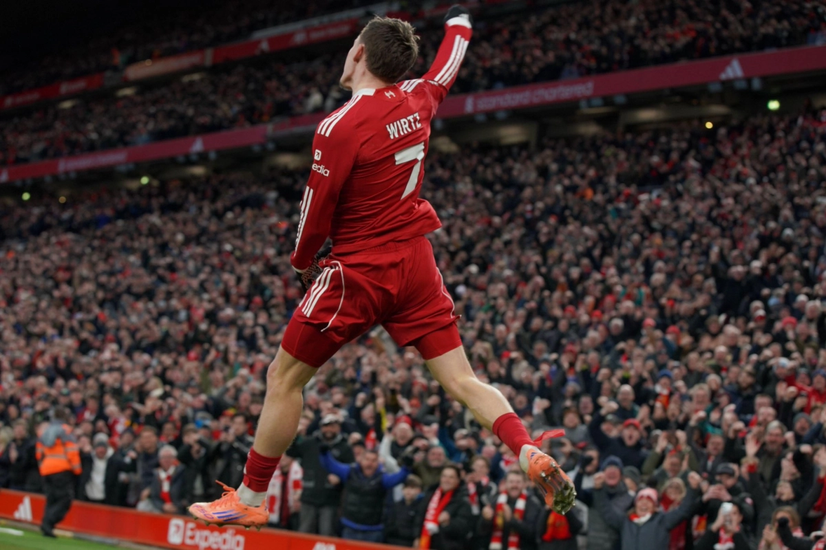 هدیه سال نو در آنفیلد؛ طلسم گلزنی ویرتز شکست