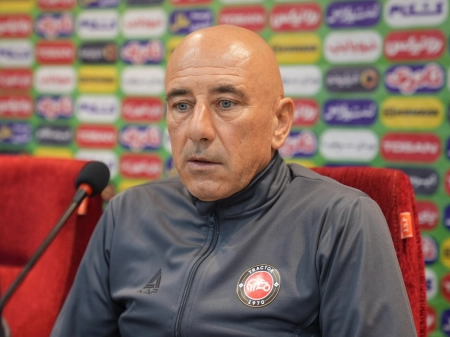 هشدار مربی تراکتور؛ فشردگی مسابقات بازیکنان را فرسوده کرده است