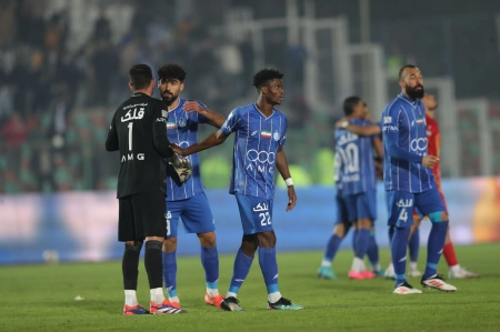 تعیین تکلیف هافبک استقلال در کمیته انضباطی