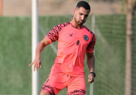 هافبک پیکان، قراردادش را فسخ کرد