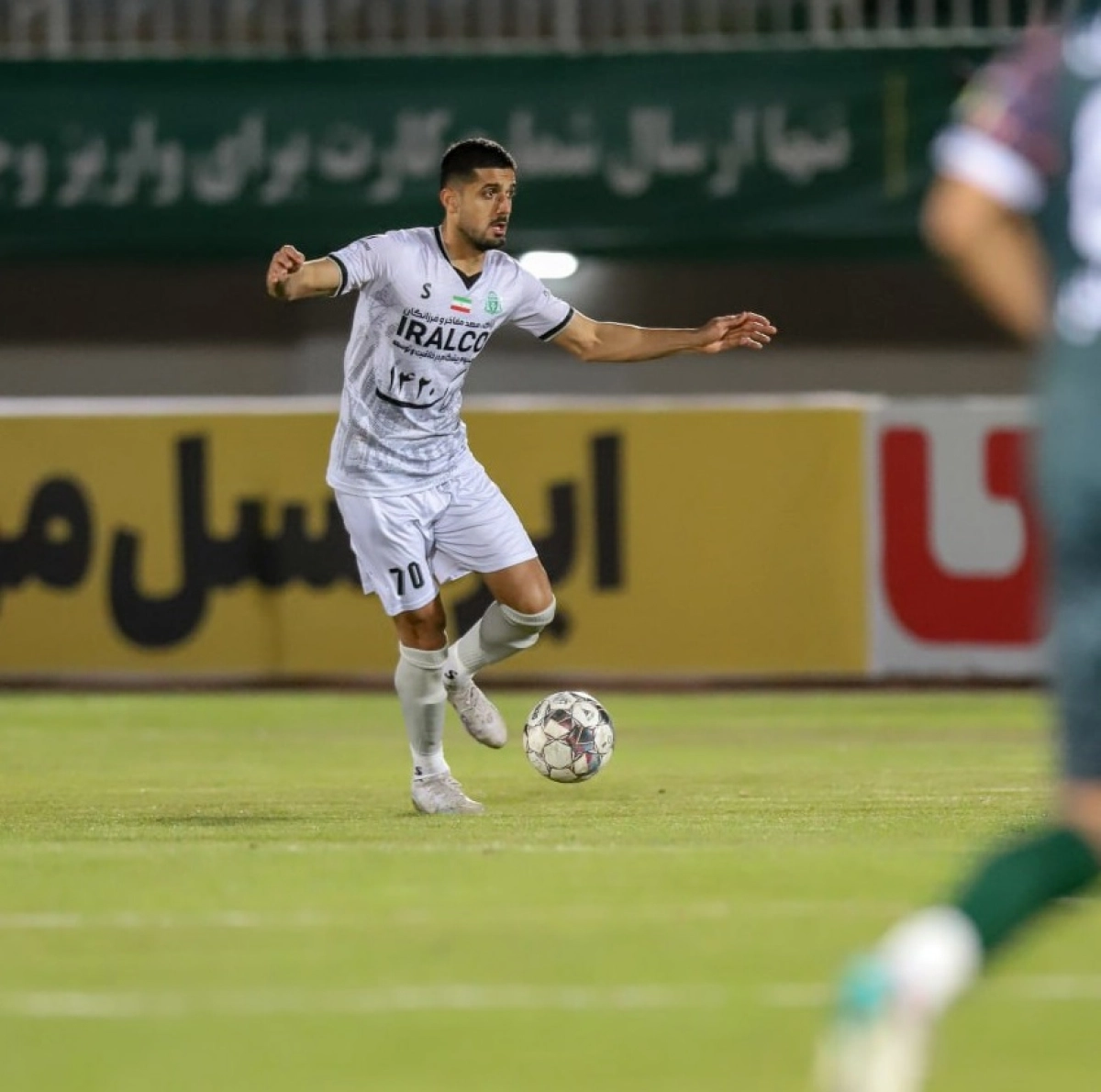 مدافع آلومینیوم، اولین خرید ایرانی منصوریان