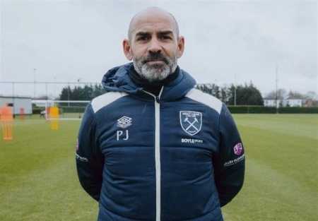 سرمربی سابق تراکتور، مربی وستهم در لیگ برتر انگلیس شد