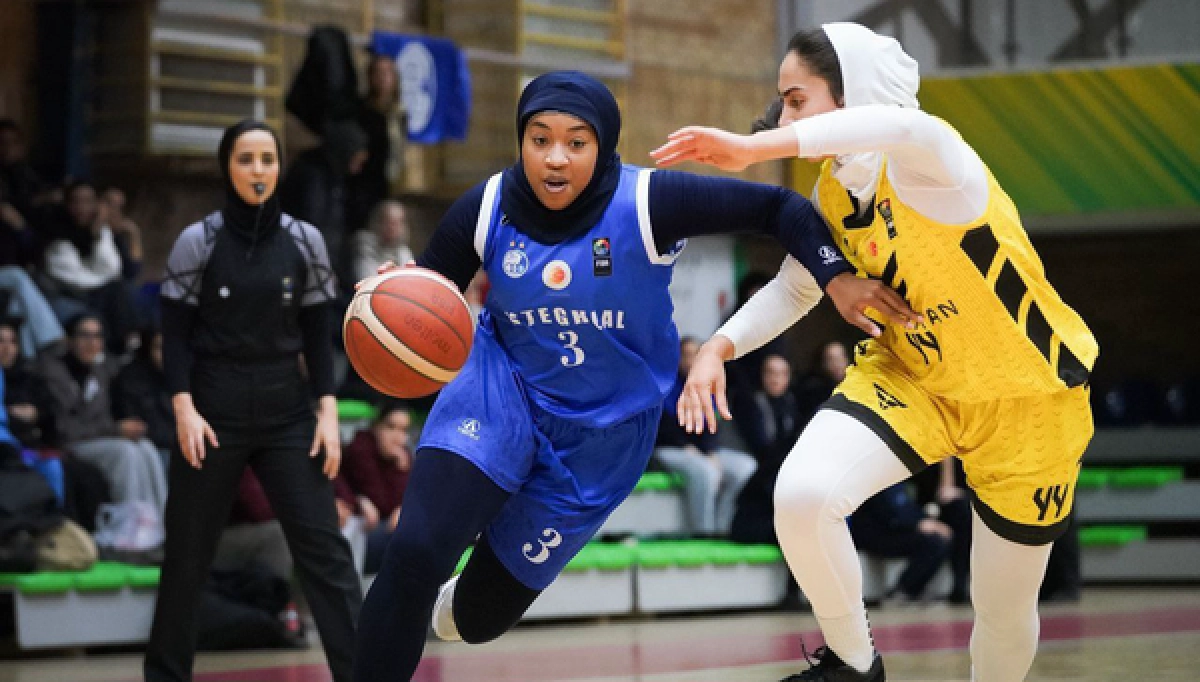 بازیکن آمریکایی بسکتبال استقلال در ایران ماند