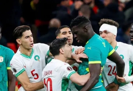 انتقادها از دیاز ادامه دارد؛ پنالتی او شرم‌آور بود!