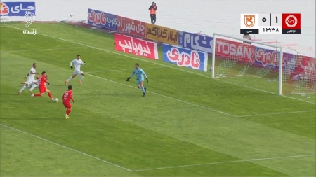 گل اول تراکتور به مس رفسنجان توسط امیرحسین حسین‌زاده