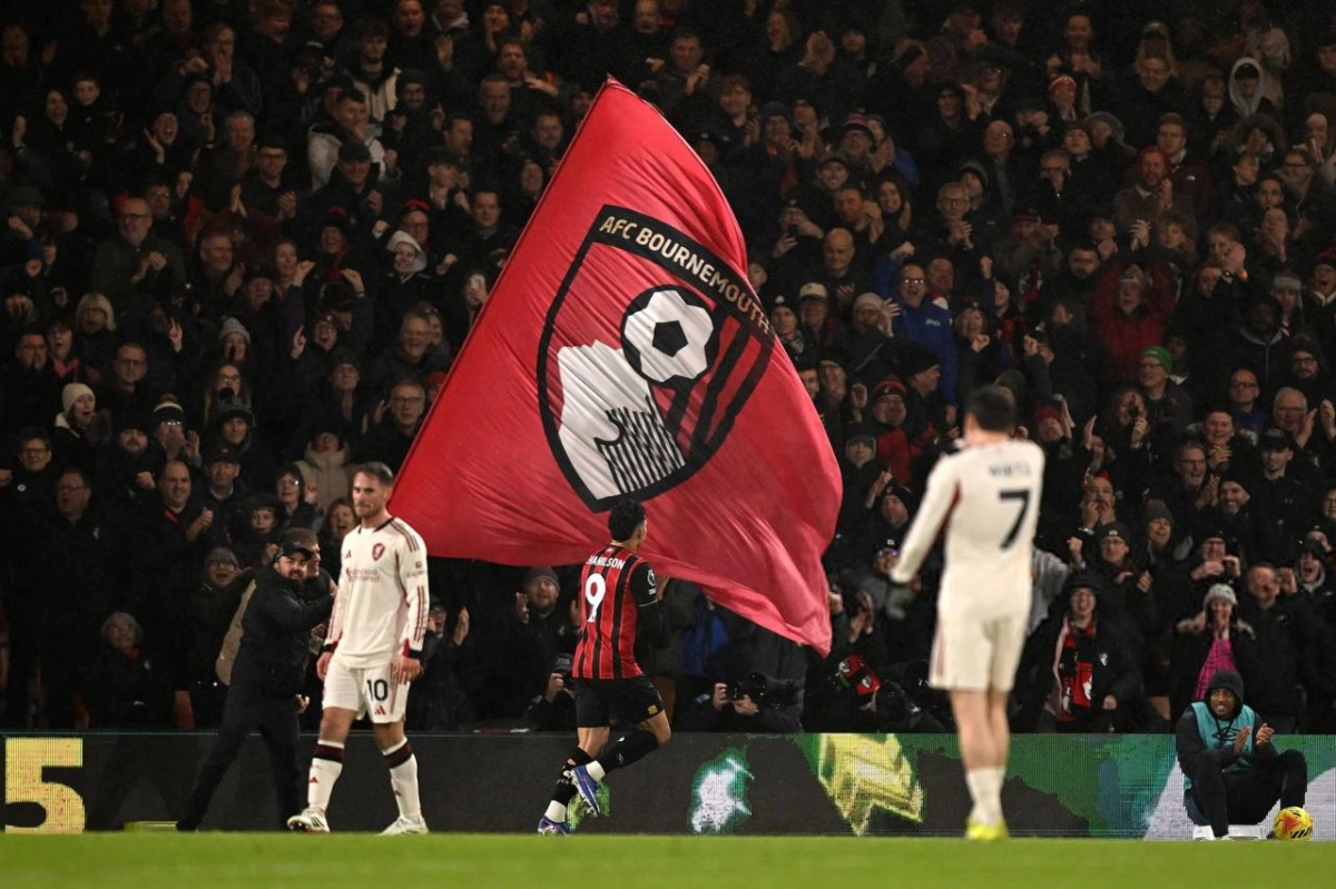 بورنموث ۳-۲ لیورپول؛ پرتاب اوت کابوس مرد هلندی