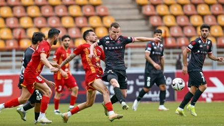 فولاد 3-1 پرسپولیس؛ شکست تلخ پرسپولیس در اهواز مقابل فولاد 10 نفره