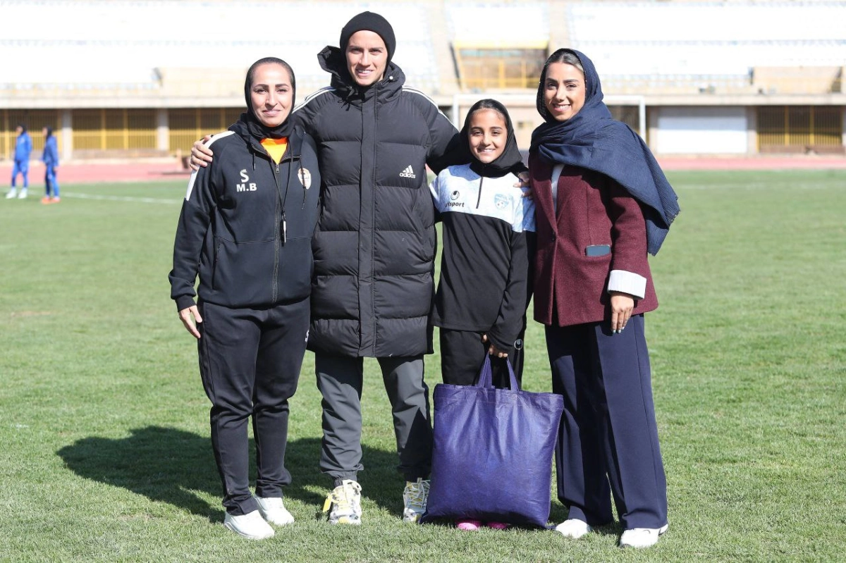 گزارش تصویری لیگ زنان | سنگین ماشین ایستا ۳-۱ فرا ایساتیس شیراز - تصویر 16