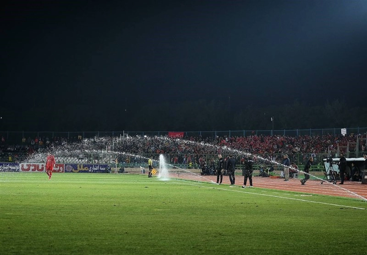 ترمیم چمن پس از نیم‌فصل؛ آیا پرسپولیس و استقلال باز می‌گردند؟