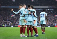 باخت مقابل تیم ۱۰ نفره: خروج ویلا از کورس قهرمانی؟