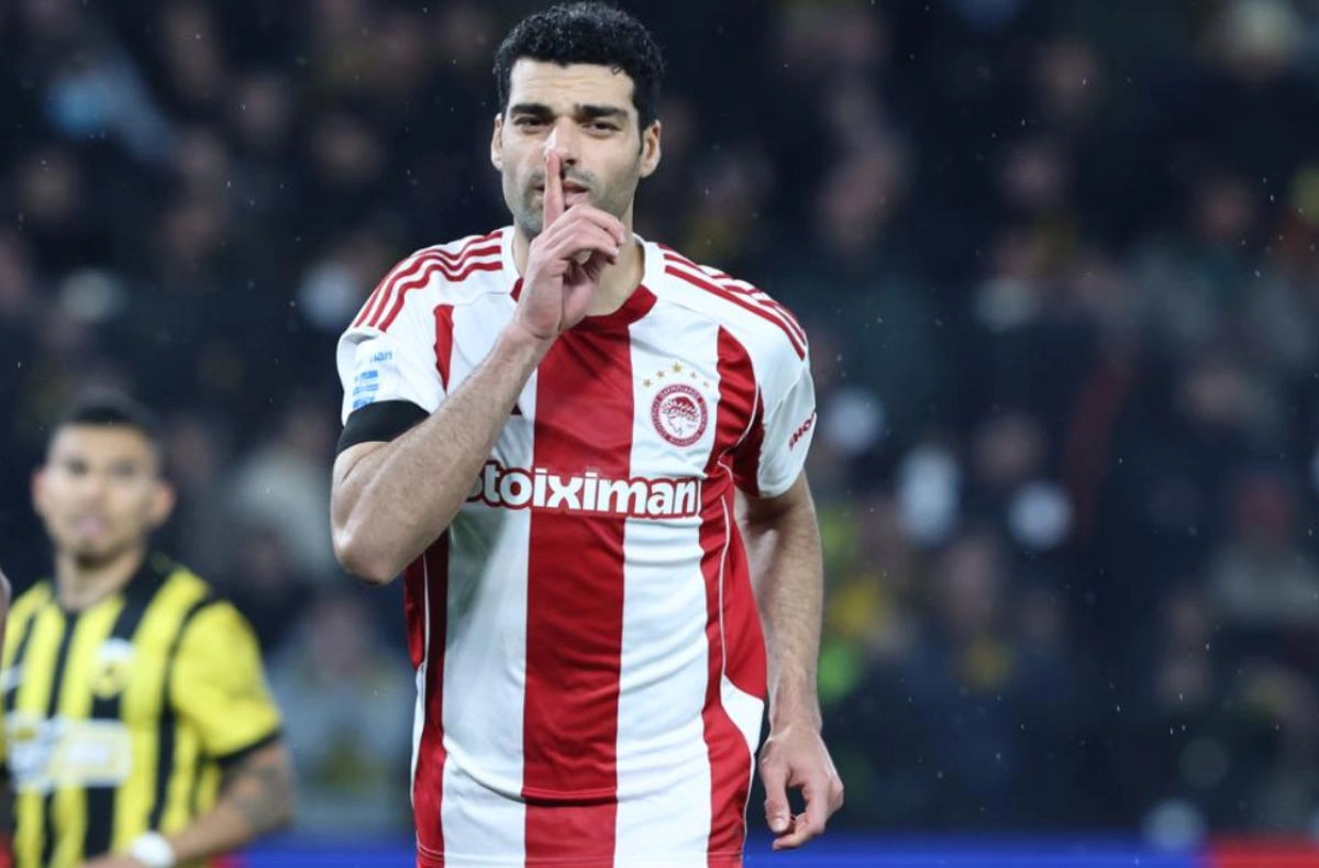 طارمی ناجی المپیاکوس در دربی آتن