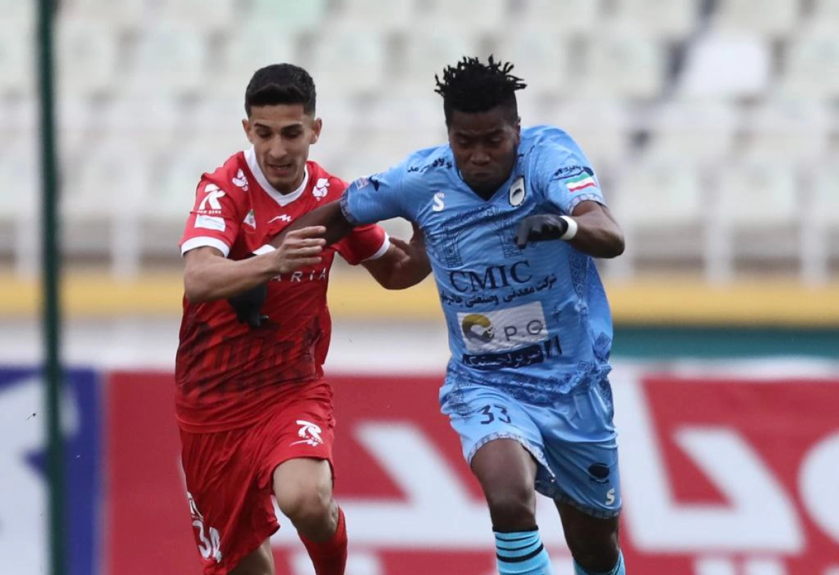 پرسپولیس 1 - 0 چادرملو؛ سرخ‌پوشان با گلزنی پدیده جوان به یکقدمی صدر رسیدند