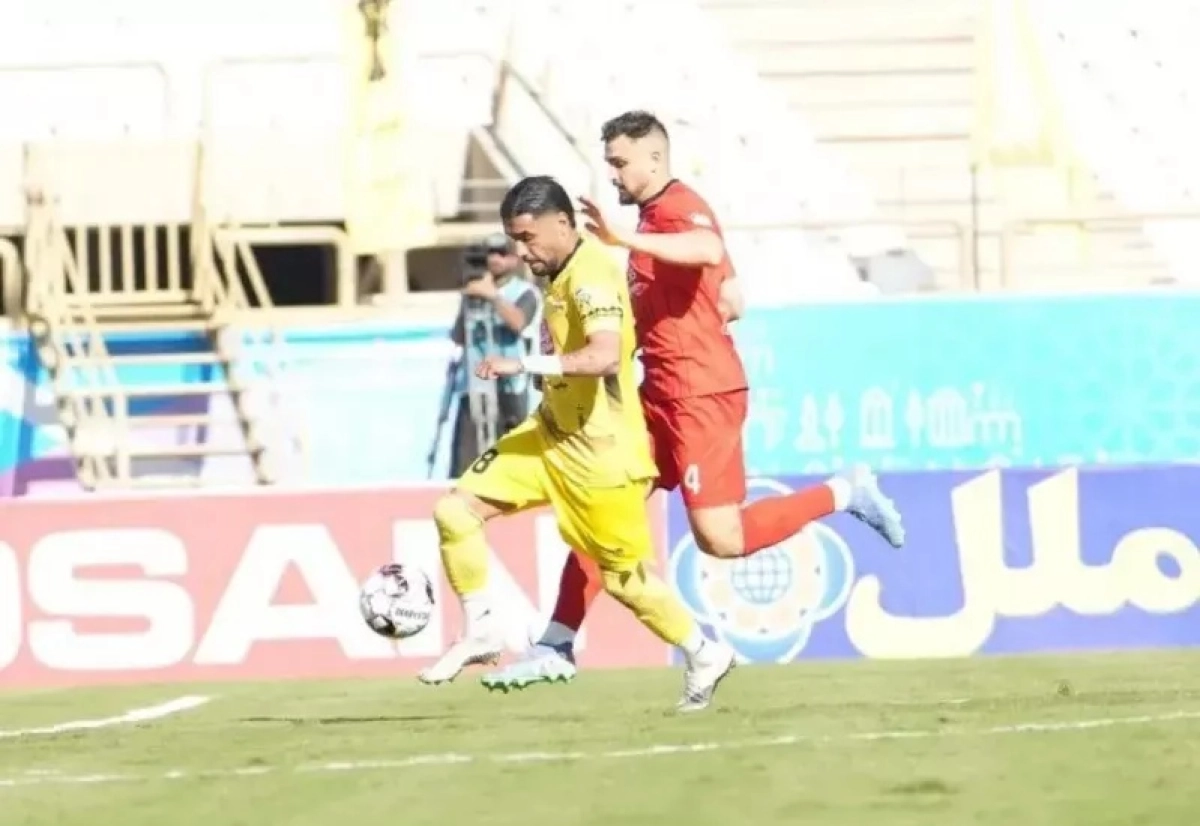 فجر سپاسی ۲-۱ تراکتور؛ شیراز قربانگاه قهرمانان!