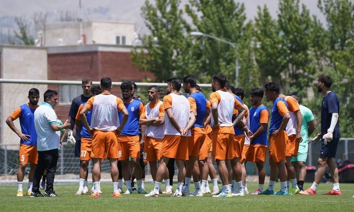 بررسی فهرست ۱۰۰ نفره قلعه‌نویی برای جام جهانی