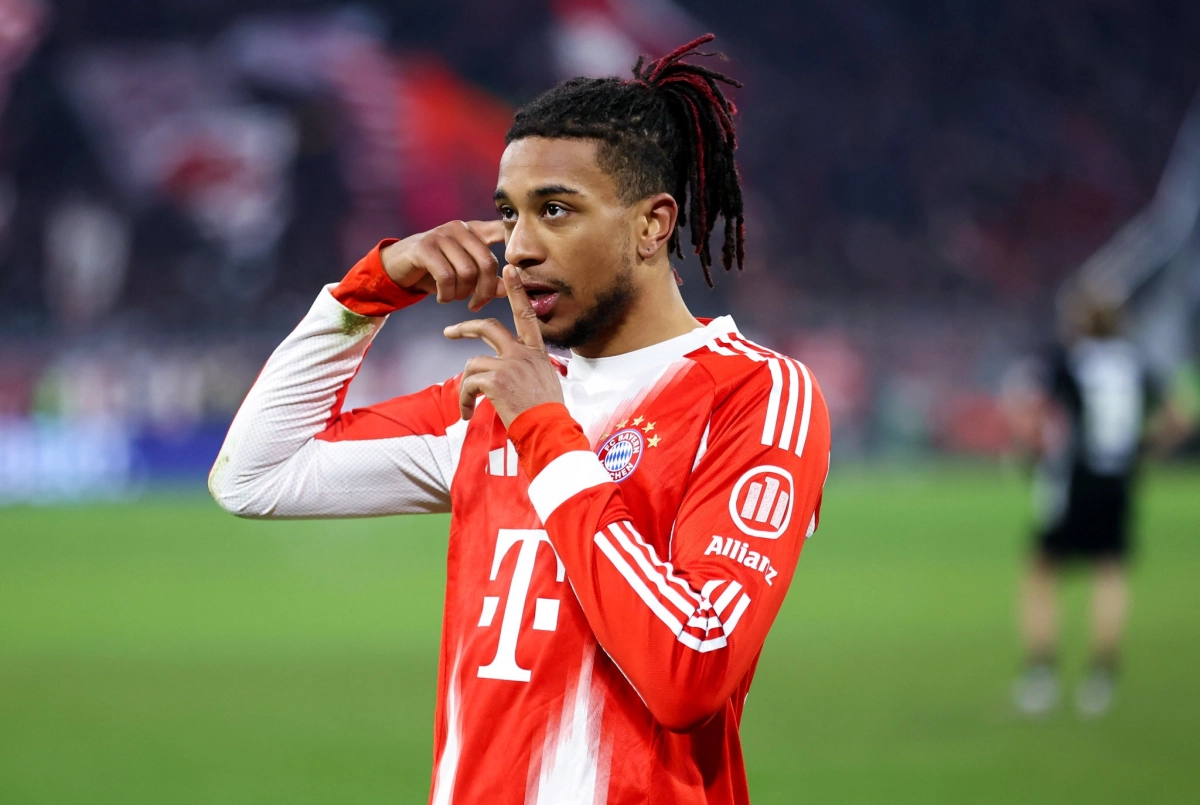 اولیسه تاریخ‌سازی می‌کند: آقای پاس گل