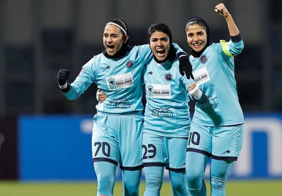 قهرمانی خاتون بم در لیگ برتر فوتبال بانوان