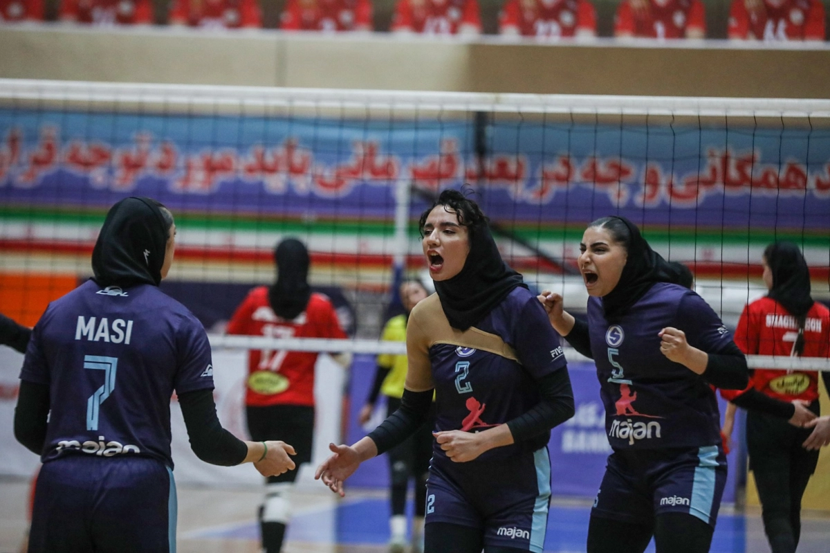 هفته دهم لیگ برتر والیبال زنان | ماجان صدرنشین را به زانو درآورد