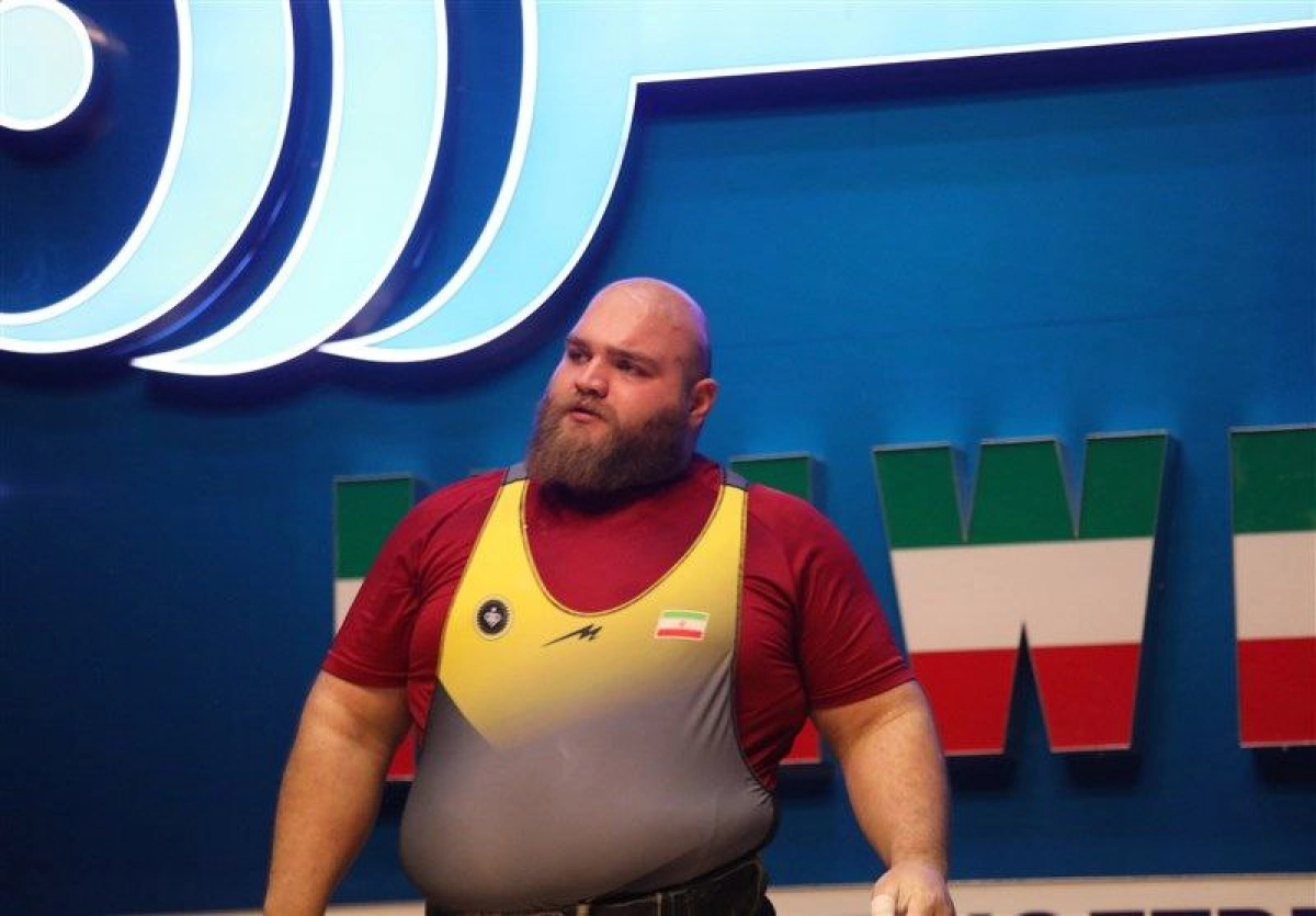 سپاهان بر بام وزنه‌برداری ایران؛ جام قهرمانی به اصفهان رسید