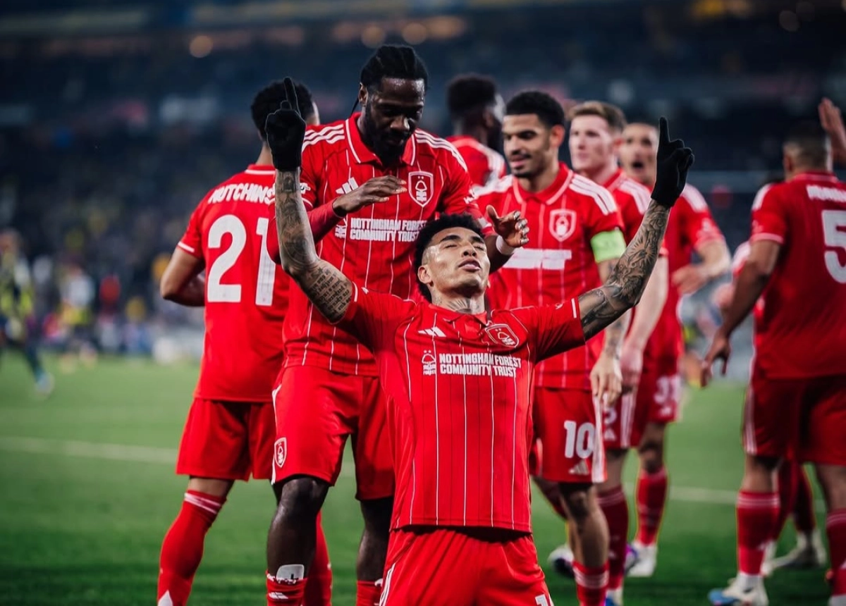 مرحله پلی‌آف لیگ اروپا | پیروزی قاطع ناتینگهام فارست در استانبول