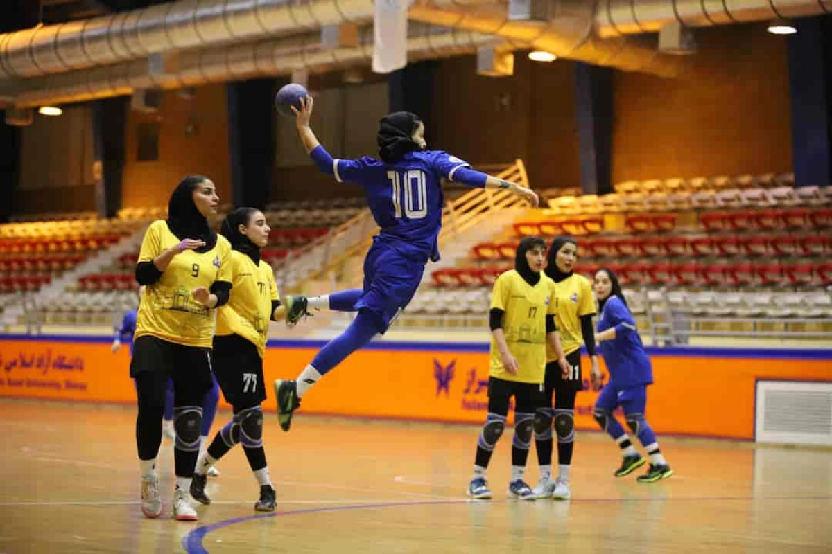 هفته دوازدهم لیگ برتر هندبال زنان | نگاه‌ها به مثلث جذاب قهرمانی