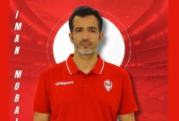 زوج سرخابی روی نیمکت تیم اماراتی