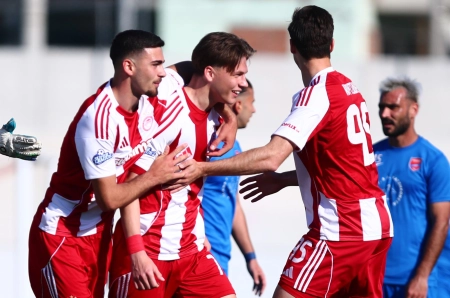 پانسرارایکوس 0 - 2 المپیاکوس؛ کسب 3 امتیاز حساس با حضور طارمی روی نیمکت