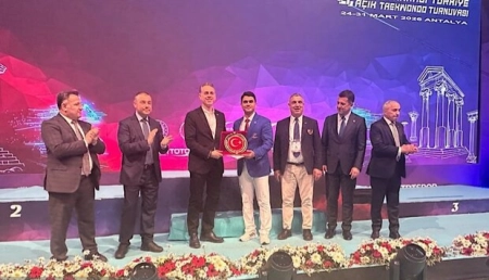 یک ایرانی بهترین داور رقابت های تکواندو ترکیه