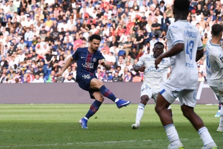 پاری‌سن‌ژرمن ۲-۲ لوریان؛ تساوی PSG در آستانه مصاف با بایرن