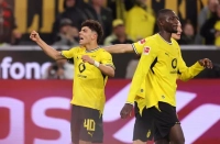 دورتموند ۳-۲ فرانکفورت؛ پیروزی زنبورها در جدال پرگل بوندس‌لیگا