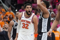 فینال چهارم NBA؛ نیکس در یک‌قدمی طلسم‌شکنی ۵۱ ساله