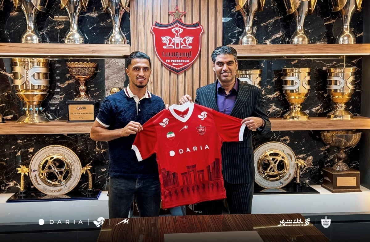 تمدید رسمی قرارداد علی علیپور با پرسپولیس
