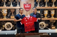 تمدید رسمی قرارداد علی علیپور با پرسپولیس