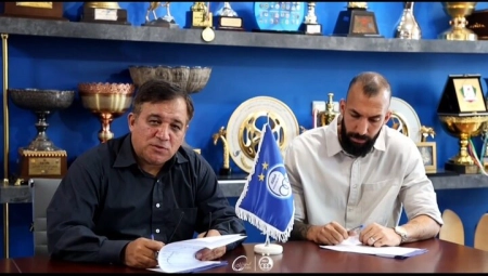 عکس‌العمل تاجرنیا به تمدید قرارداد با چشمی
