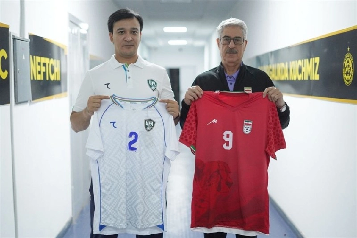 رونمایی از پیراهن ایران برای بازی با ازبکستان + عکس